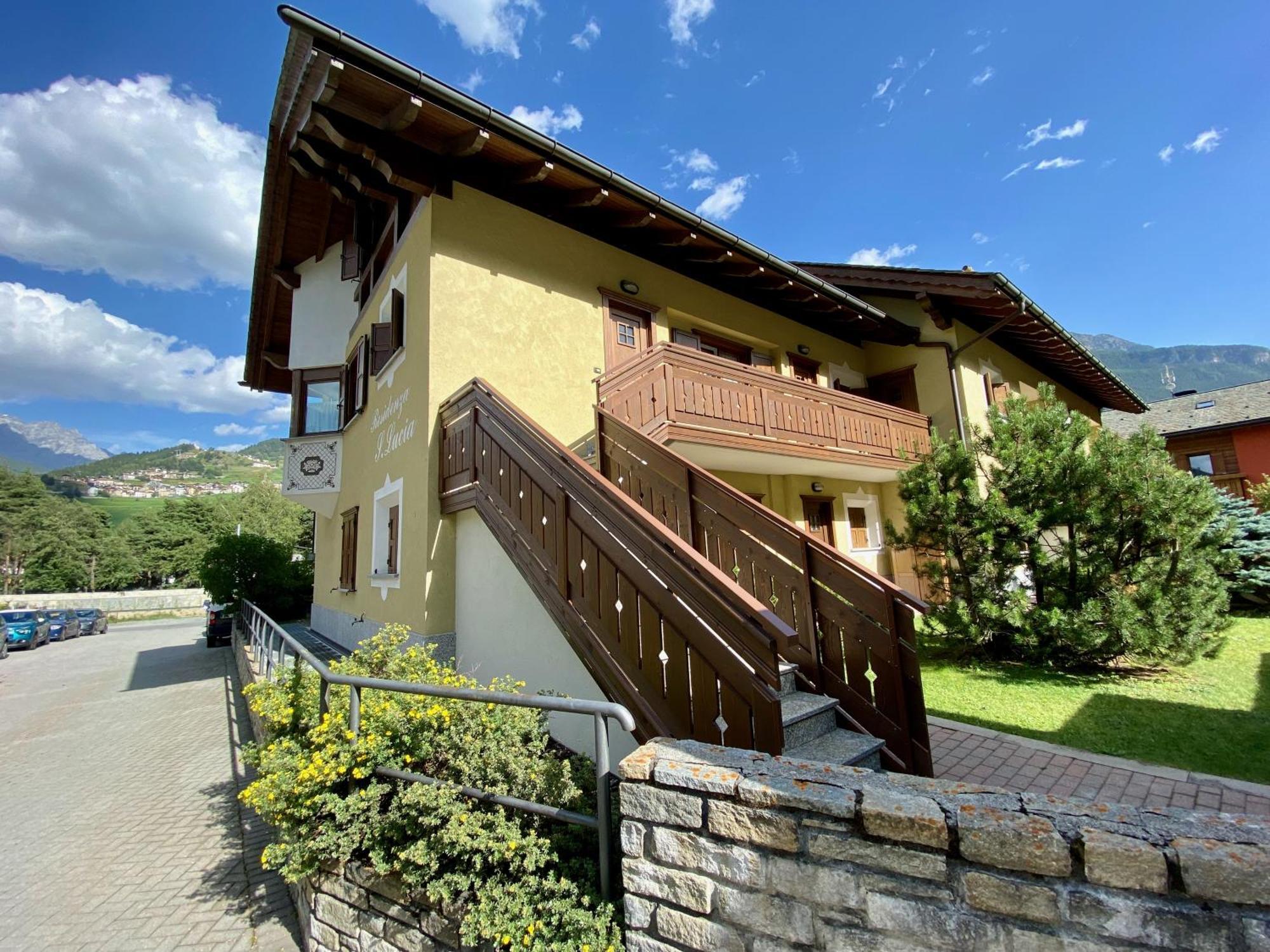 Appartamento In Residence Santa Lucia ボルミオ エクステリア 写真